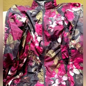 North face windbreaker